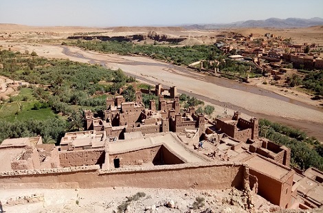 Vue plongeant sur le village de Ait Ben Haddou